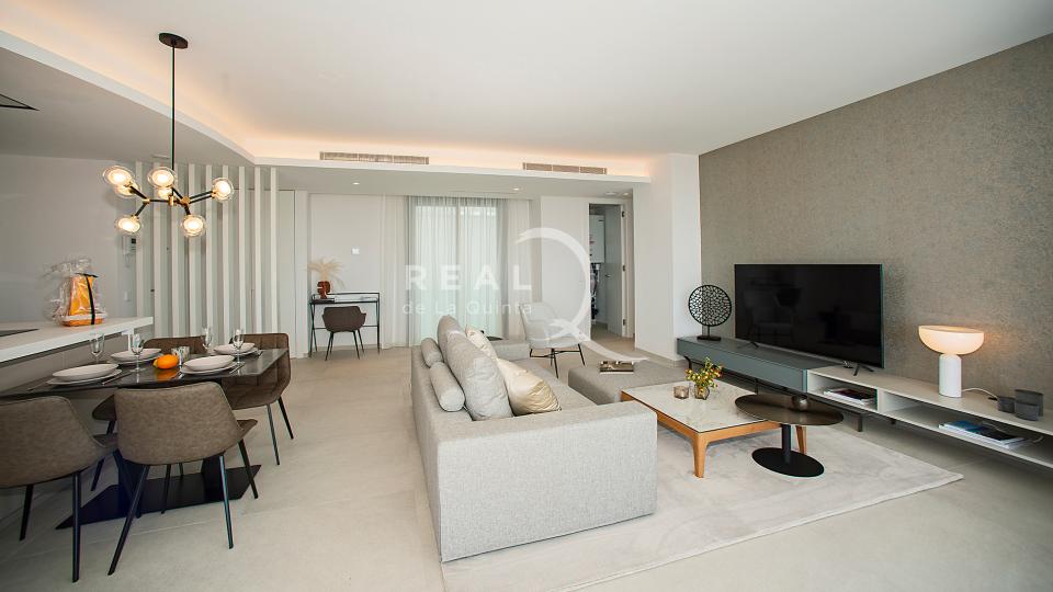 Living & Sitting room
