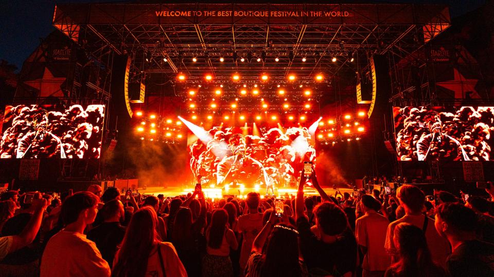 Concierto de Duki en el Starlite Occident 2025