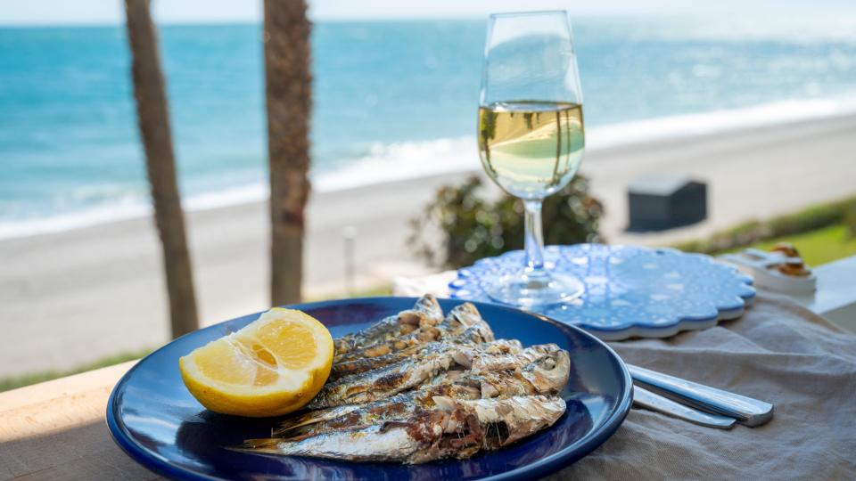 a serving of espetos