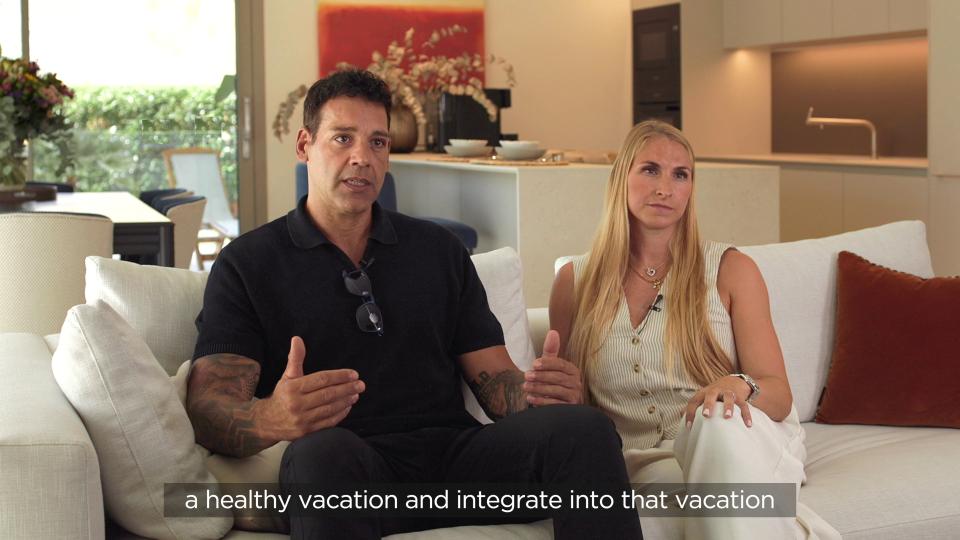 Preview image for the video "El Lago Club Interview Alex Escudero &amp; Laura Gómez, Le Max | Real de La Quinta".