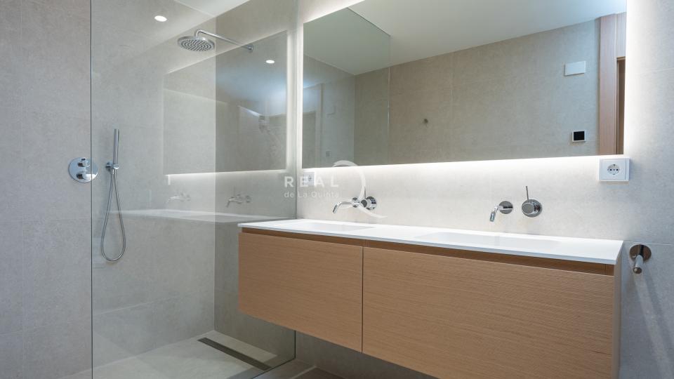 Baño principal en suite