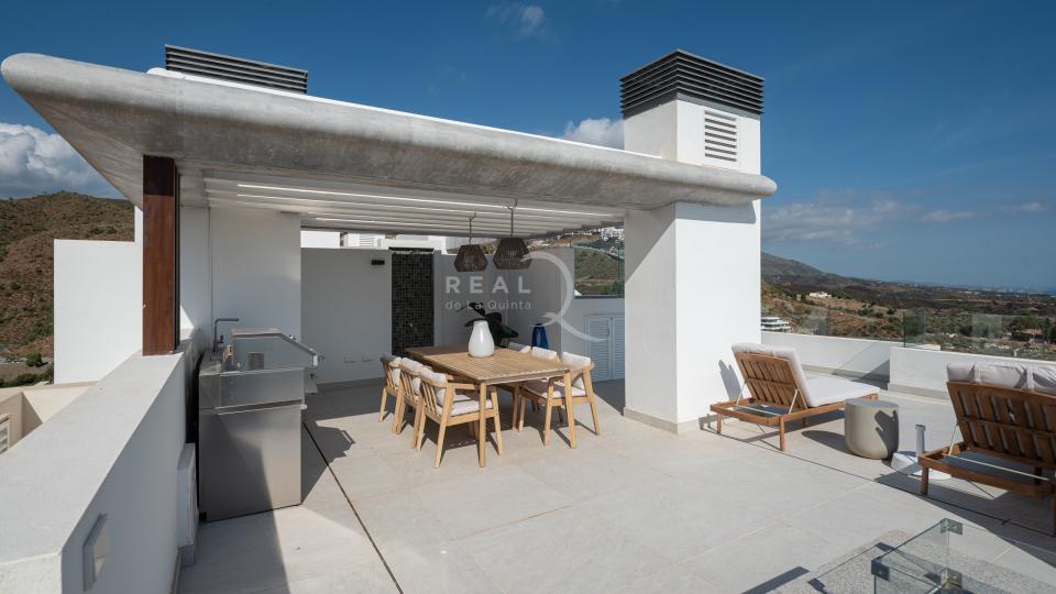 roof terrace with outdoor kitchen