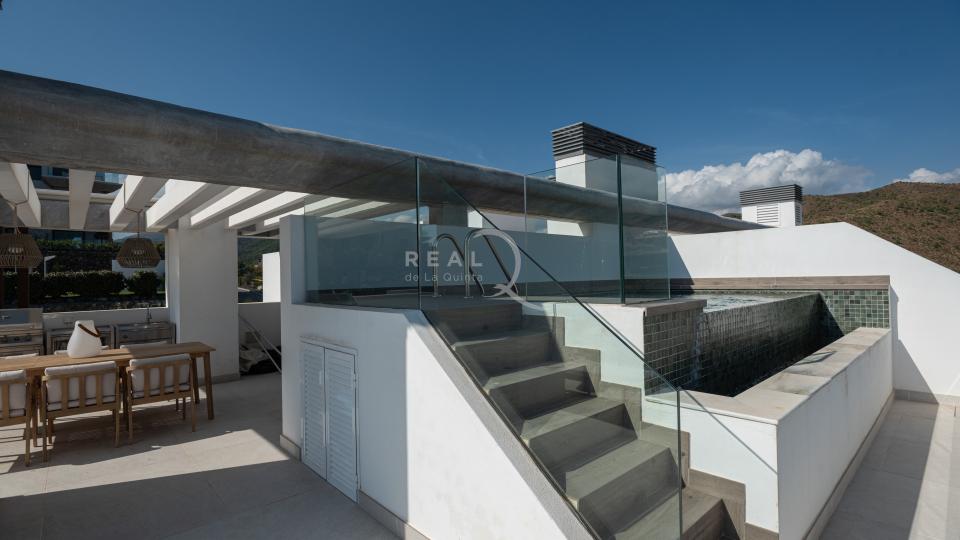 plunge pool