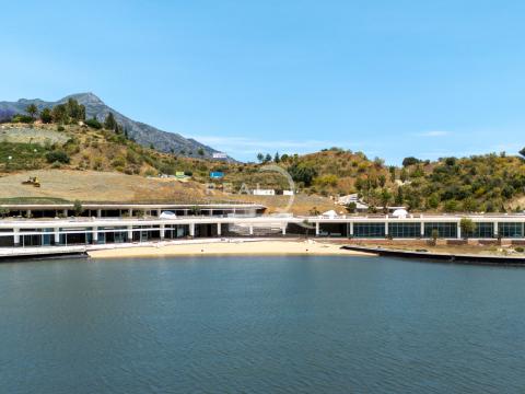 Lago club and amenities