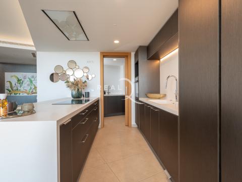 fully fitted open kitchen and laundry room