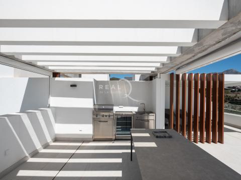 Outdoor kitchen