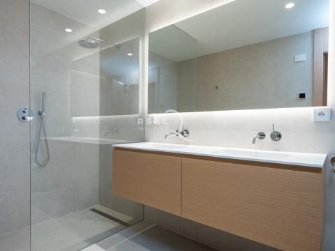 Master bathroom on suite