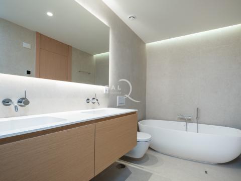 Master bathroom on suite