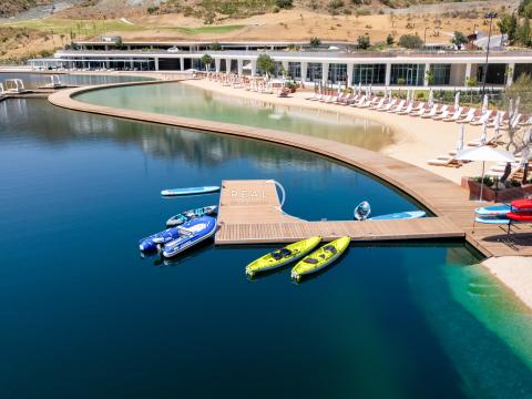 lake, golf, wellness, restaurant etc